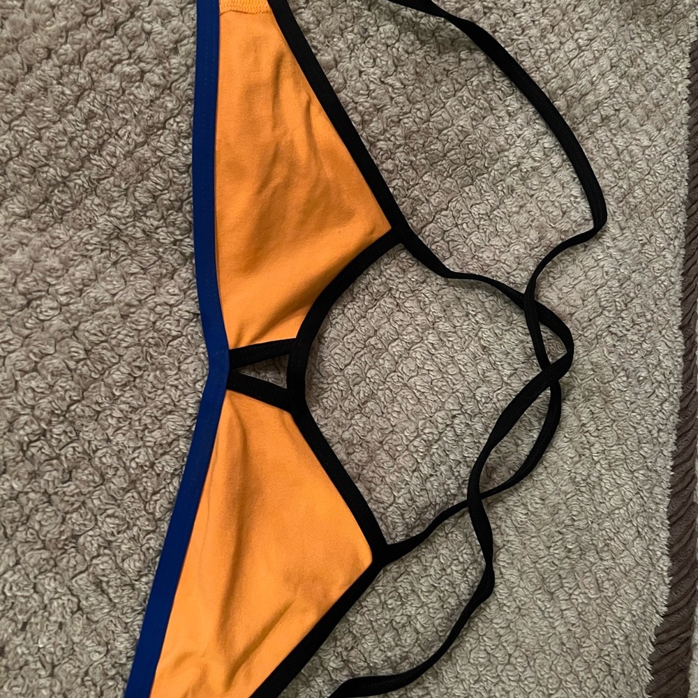 Jolyn bikini top